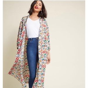 Compania Fantastica positivity floral kimono